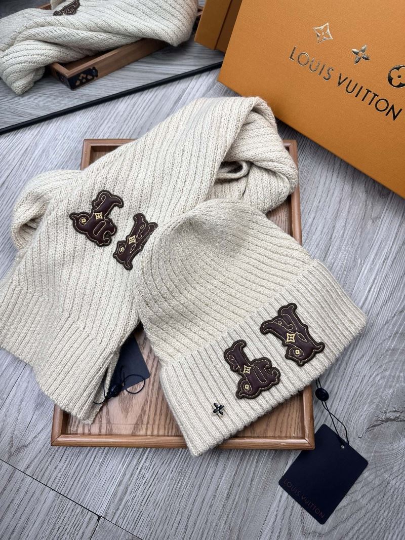 Louis Vuitton Caps Scarfs